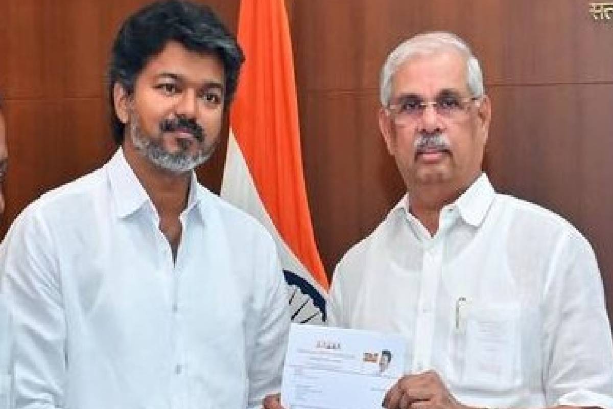விஜய்க்கு ஆட்சியை கொடுப்பதில் சிக்கல் - கைவிரித்தார் ஆளுநர் | Vijay Only Needs To Prove The Majority Governor