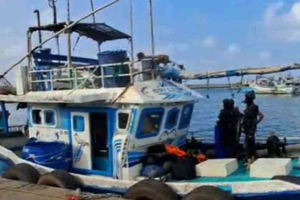 போதைப்பொருளுடன் கைப்பற்றப்பட்ட படகு: உரிமையாளருக்கு தடுப்புக் காவல்! | Drug Boat Owner Remanded In Custody போதைப்பொருளுடன் கைப்பற்றப்பட்ட படகு: உரிமையாளருக்கு தடுப்புக் காவல்! | Drug Boat Owner Remanded In Custody