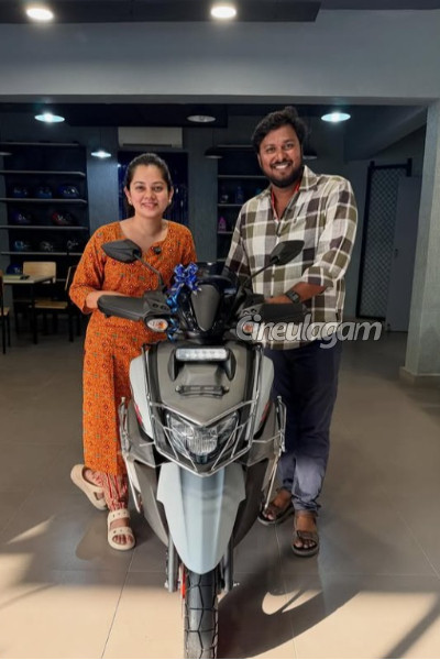 புதியதாக ஸ்கூட்டி வாங்கியுள்ள பிக்பாஸ் புகழ் அனிதா சம்பத்... புகைப்படம் இதோ | Anitha Sampath Buys New Thing For Her Home