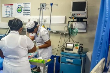 வைத்தியசாலையில் அனுமதிக்கப்பட்ட பல்கலைகழக மாணவியில் மோதிரம் மாயம்!