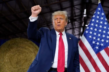 டிரம்ப் பேரணியில் பங்கேற்ற ஆதரவாளர்கள் மர்ம நோயால் அவதி