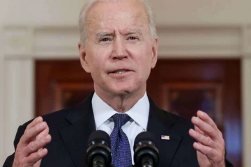 ஒலிம்பிக்   தொடக்க விழாவில்  அமெரிக்க அதிபர் பங்கேற்க மாட்டார்