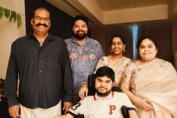 மகன், மருமகள் பற்றி நடிகர் நெப்போலியன் நெகிழ்ச்சியாக வெளியிட்ட வீடியோ