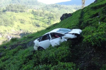 கண்டியில் இடம்பெற்ற கார் விபத்தில் ரஷ்ய இளைஞர் உட்பட இருவர் பலி!
