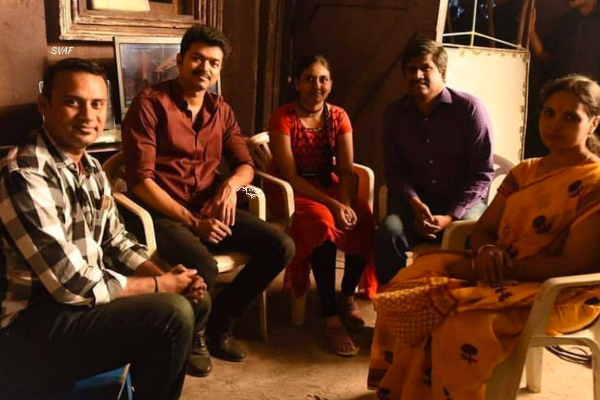 மெர்சல் படப்பிடிப்பில் இருந்து வெளியான புகைப்படங்கள் - இதுவரை நீங்கள் பார்த்திராதது | Unseen Click From Mersal Movie