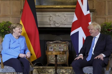 பின்வாங்கினார் ஏஞ்சலா... போரிஸ் ஜான்சனுடனான பேச்சுவார்த்தைக்குப்பின் எடுக்கப்பட்டுள்ள முக்கிய முடிவு