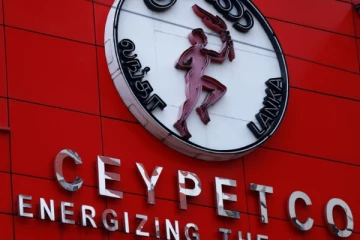 ඉදිරියේදි විදුලි ගැටලුව නැවතෙයි.. ? තෙල් සැපයුම සම්බන්ධයෙන් විශේෂ අදහසක්..