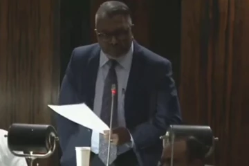 பல்கலைக்கழகங்களினுள் அரசியல் தீயை மூட்டாதீர்! சுரேன் ராகவன் வலியுறுத்தல்