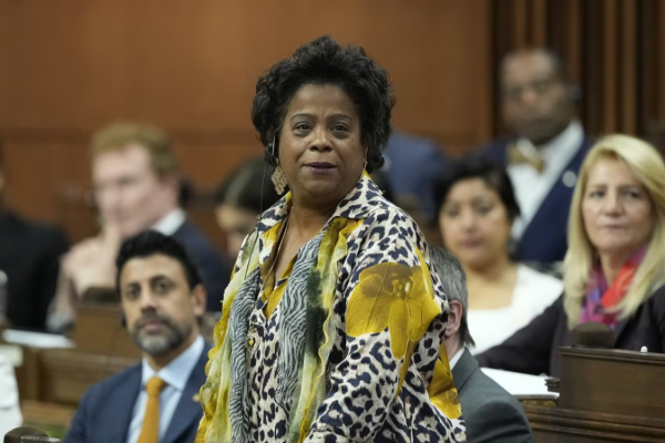 அமெரிக்க சுகாதார தகவல்களில் தங்கியிருக்க முடியாது– கனடா சுகாதார அமைச்சர் | Health Minister Says Canada Cant Rely