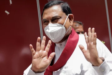 ඊළඟ ජනාධිපති අපේක්ෂකත්වය බැසිල්ට.