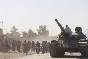 உடன் அமுலாகும் வகையில் ஆப்கானிஸ்தான்–பாகிஸ்தான் இடையே அமைதி ஒப்பந்தம்