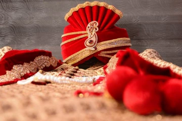 சீதனமாக பழைய மரக்கட்டில் கொடுத்த மணமகள்., திருமணத்தை நிறுத்திய மணமகன்