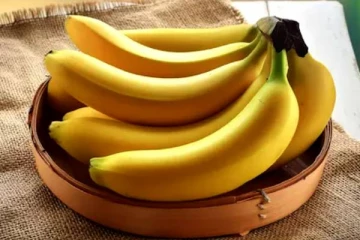 1 வாழைப்பழம் ரூ.565க்கு விற்பனை செய்யும் விமான நிலையம் எங்குள்ளது தெரியுமா?