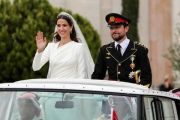 கட்டிடக் கலை நிபுணரை திருமணம் செய்த இளவரசர்; யார் தெரியுமா?