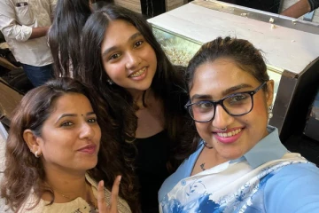 வனிதா மகளா இது? அம்மாவுக்கும் பிள்ளைக்கும் வித்தியாசமே இல்லையே..அசற வைத்த புகைப்படம்!