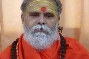 உ.பி.யில் பரபரப்பு - அகில பாரதிய அகாரா பரிஷத் தலைவர் தற்கொலை! பிரதமர் மோடி இரங்கல்