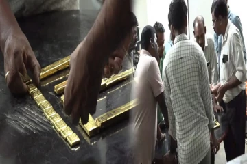 தலை மன்னாரிலிருந்து கடத்தப்பட்ட பல கோடி ரூபாய் பெறுமதியான தங்கம்