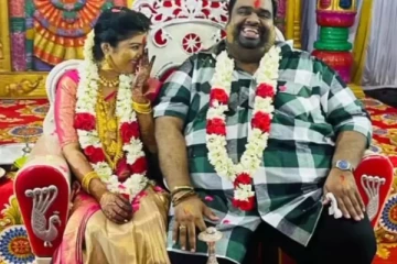 லவ் யூ புருஷா! தீபாவளி கொண்டாட்ட புகைப்படத்தை வெளியிட்ட மகாலட்சுமி