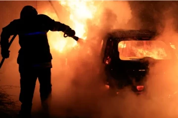 பிரான்சில் போராட்டக்காரர்கள் மீது தாக்குதல் நடத்திய மர்ம நபர்கள்... யார் என தெரியவந்ததால் அதிர்ச்சி