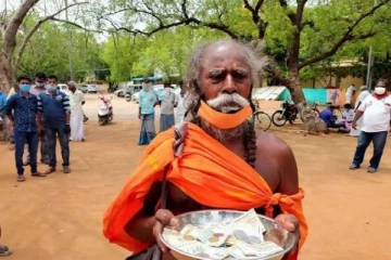இலங்கைக்கு தனது கடைசி நன்கொடையை வழங்கிய தமிழக யாசகர்!