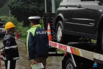 ரிக்ஷாத்தை தொடர்ந்து விபத்தில் சிக்கிய மற்றுமொரு நாடாளுமன்ற உறுப்பினர்