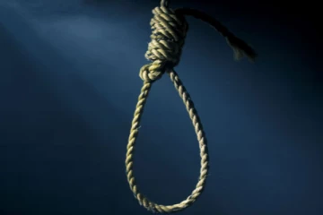 குடிக்கக்கூடாது என கணவனை கண்டித்த மனைவி - கணவன்  தற்கொலை!