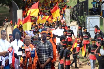 தமிழனின் உரிமைக்கான, விடிவிற்கான பேரணி - வெற்றிகரமாக மீன்பாடும் தேன் நாட்டை நோக்கி நகருகின்றது!