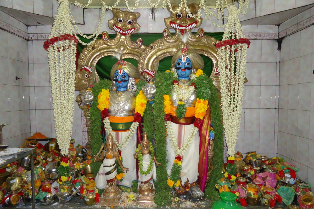 பல்லி அனுமதி கொடுத்தால் மட்டுமே திருவிழா.. மதுரையின் விசித்திரக் கோவில்... | Sri Muthaiah Swamy Temple Kochadai Madurai