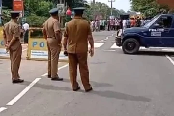 உத்தரவை மீறி பயணித்த மகிழுந்து மீது காவல்துறையினர் துப்பாக்கி பிரயோகம்!