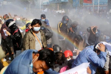 மியன்மாரில் இதுவரை  745 பேர் படுகொலை