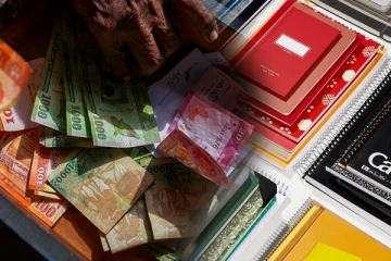 வலுவடையும் ரூபாவின் பெறுமதி! இன்று முதல் இலங்கையில் நடைமுறைக்கு வரும் விலை குறைப்பு