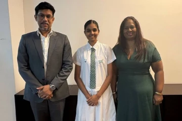 ශ්‍රී ලංකාවේ නම ජාත්‍යන්තරයට ගෙන ගිය 18 හැවිරිදි සෙනීසා - ජාත්‍යන්තර අභ්‍යවකාශ මෙහෙයුමකට තේරී පත්වෙයි