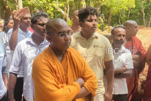 குருந்தூர்மலை ஆதிசிவன் ஆலய வழிபாட்டினை தடைசெய்தமை தொடர்பாக காவல்நிலையத்தில் முறைப்பாடு | Kurunthurmalai Temple Issue Complaint At Police