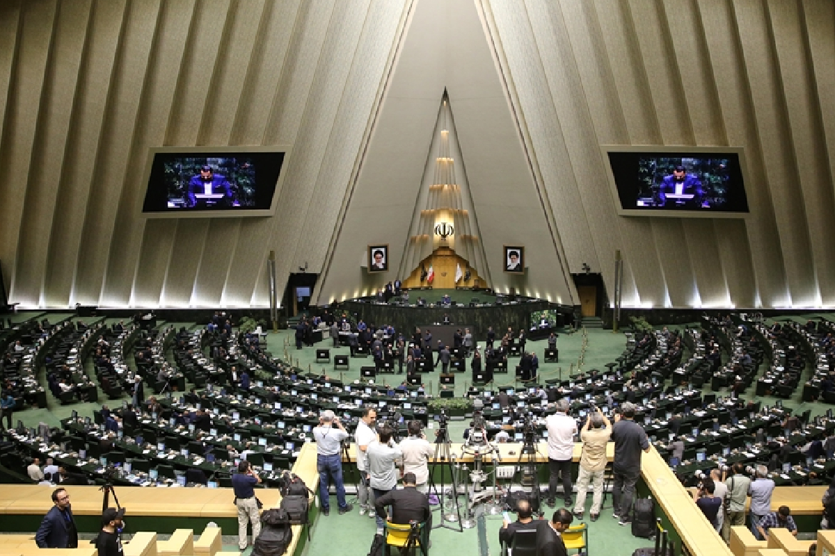 அமெரிக்காவின் தாக்குதல்களுக்கு கடுமையான பதிலடி வழங்கப்படும்..! எச்சரிக்கும் ஈரான் | Iran S Threatens Harsh Response To Us Attacks