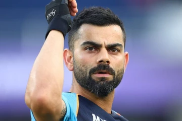 ஓரம் கட்டப்படும் விராட் கோலி -  அவரின் இடத்தில் களமிறங்கும் அறிமுக வீரர் : அதிர்ச்சியில் ரசிகர்கள்