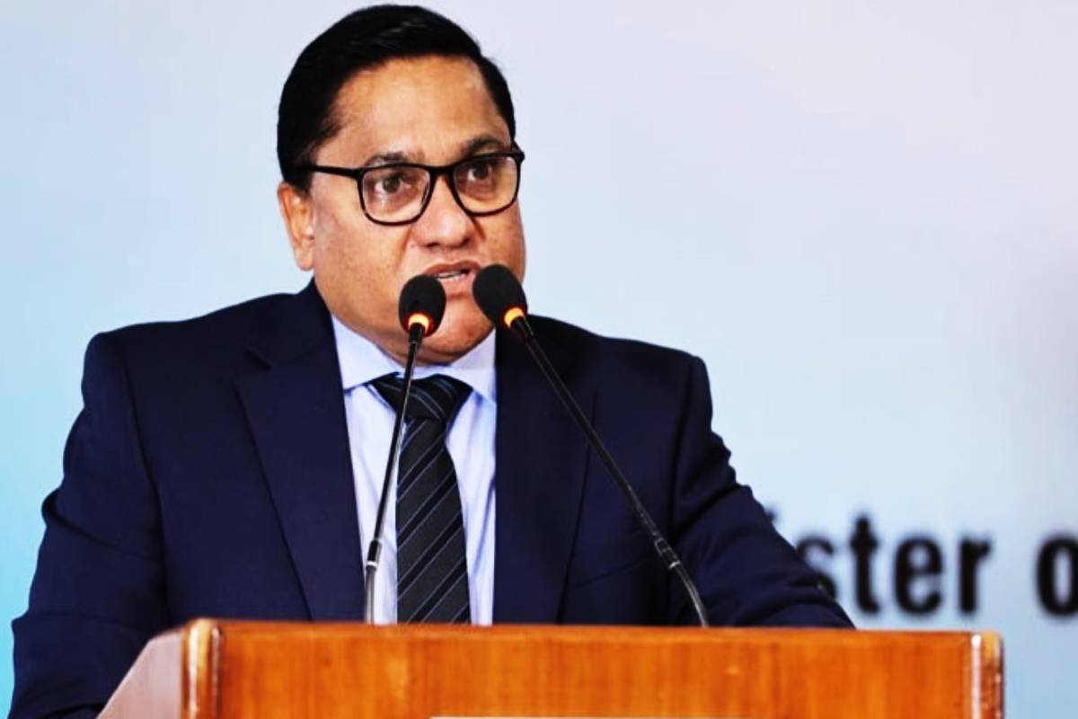 அதிகரிக்கும் எரிபொருள் தட்டுப்பாடு...! அவசரமாக ரஷ்யாவை நாடிய இலங்கை | Sri Lankan Government To Purchase Fuel From Russia