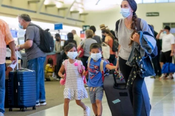 வெளிநாட்டு சுற்றுலாப் பயணிகளை அனுமதிக்க அமெரிக்கா முடிவு!