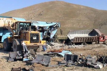 ஈரான் பேருந்து விபத்தில் 28 யாத்திரீகர்கள் பலி