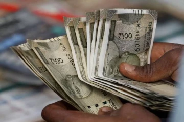 ஏடிஎம்களில் ரூ.500 நோட்டுகள் நிறுத்தம்? ரிசர்வ் வங்கி முக்கிய தகவல்