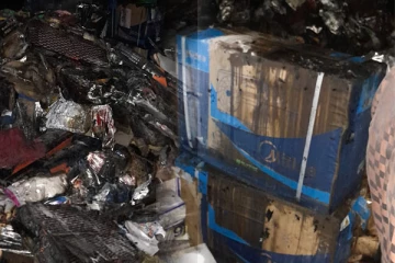 மட்டக்களப்பில் திடீரென தீப்பற்றிய லொறி: சேதமடைந்த பொருட்கள்