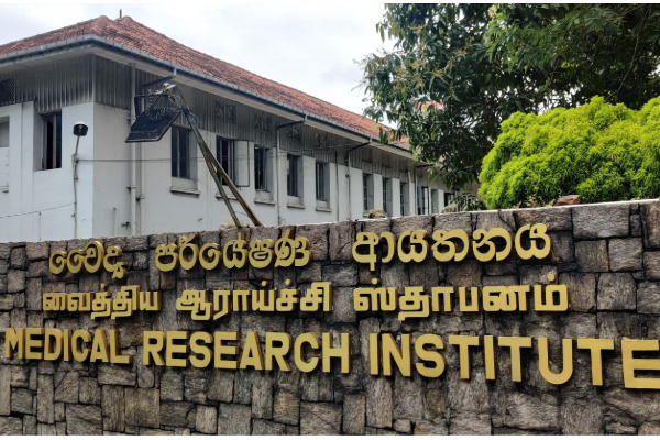 பூனைகளிடமிருந்து பாதுகாப்பு பெறவும்: வைத்தியர்களின் எச்சரிக்கை | Rabies Risk Be Careful With Cats Too