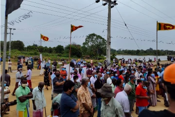 வடக்கு கிழக்கு மக்களுக்கு கௌரவமான உரிமைகளுடன் கூடிய அரசியல் தீர்வு கோரி 100 நாட்கள் கவனயீர்ப்பு போராட்டம்