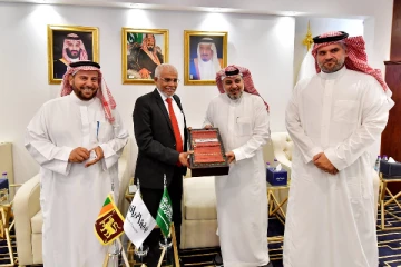 இலங்கைக்கு விஜயம் மேற்கொள்ளவுள்ள வர்த்தக உயர் மட்ட பிரதிநிதிகள் குழு(Photos)