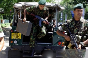 முன்னாள் அமைச்சர் உள்ளிட்ட நால்வர் அதிரடியாக கைது!