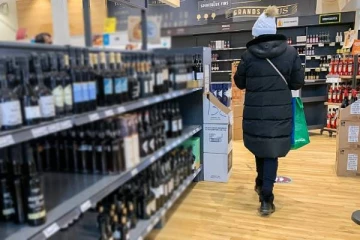 கனடாவில் இதற்கு பாரிய தட்டுப்பாடு ஏற்படும் நிலைமை!