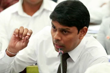 யாழ் போதனா வைத்தியசாலை சுகாதார தொண்டர்கள்; அருச்சுனா எழுப்பிய கேள்வி