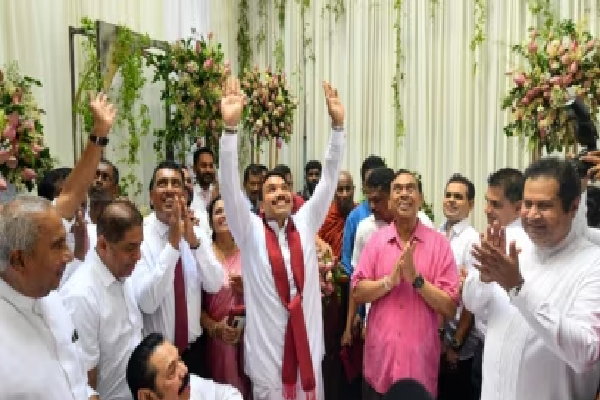 நாமல் ராஜபக்சவை புறக்கணித்த குடும்ப உறுப்பினர்கள் | Family Members Who Boycotted Namal Rajapaksa