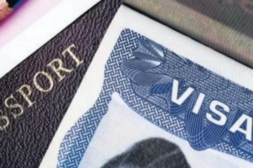 விசா, பணி அனுமதி பெறுவதை எளிமையாக்கும் பிரான்ஸ்: இந்தியர்களை ஈர்க்க திட்டம்