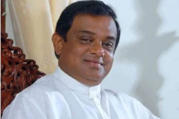 முன்னாள் அமைச்சர் ஒருவர் கைது