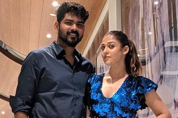 மூனு முடிச்சாலே முட்டாளானேன் கேளு கேளு தம்பி.... புலம்பலில் நம்பர் நடிகை பேன்ஸ் | Bad News For Nayanthara Fans